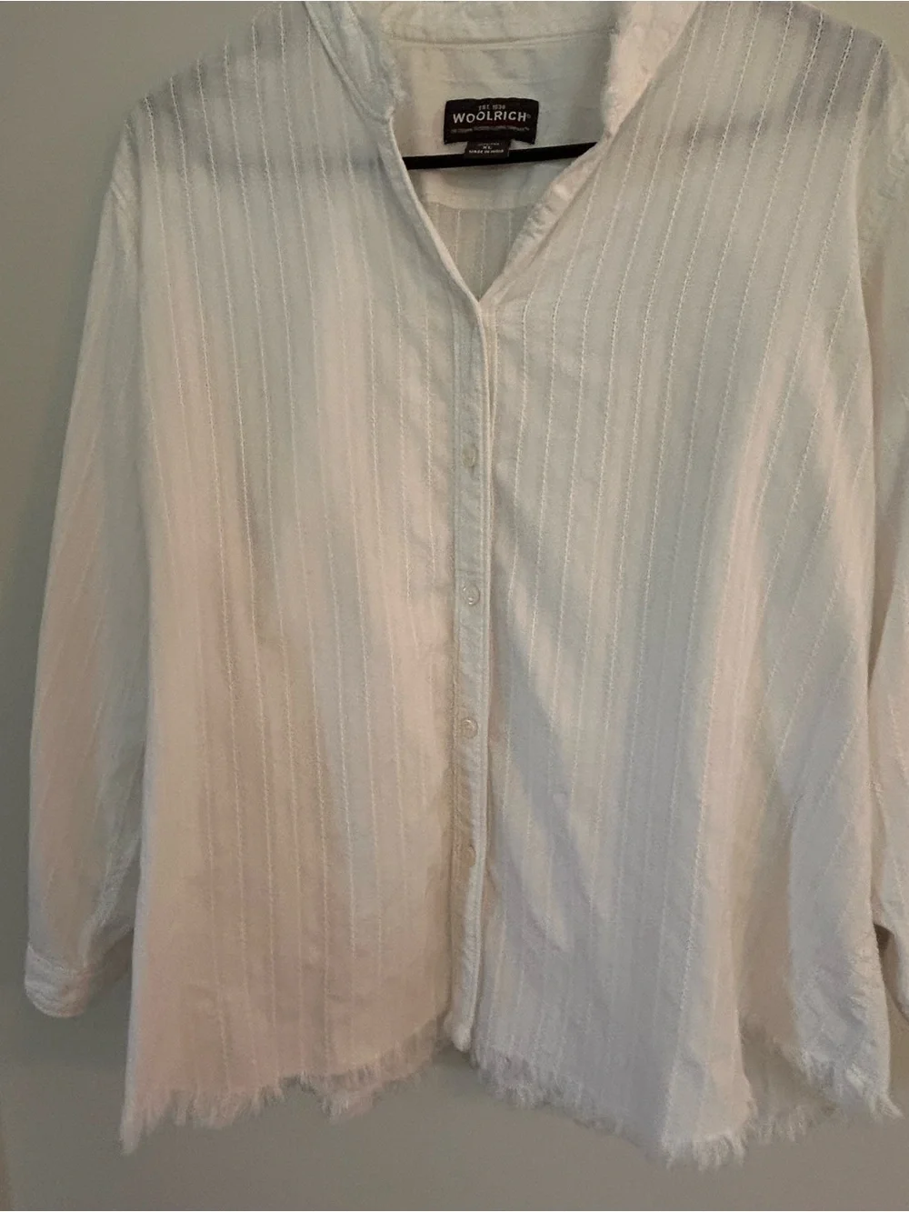 Woolrich Women’s White Button-Front Shirt 100% cotton Raw edged collar/bottomXL - Picture 2 of 12